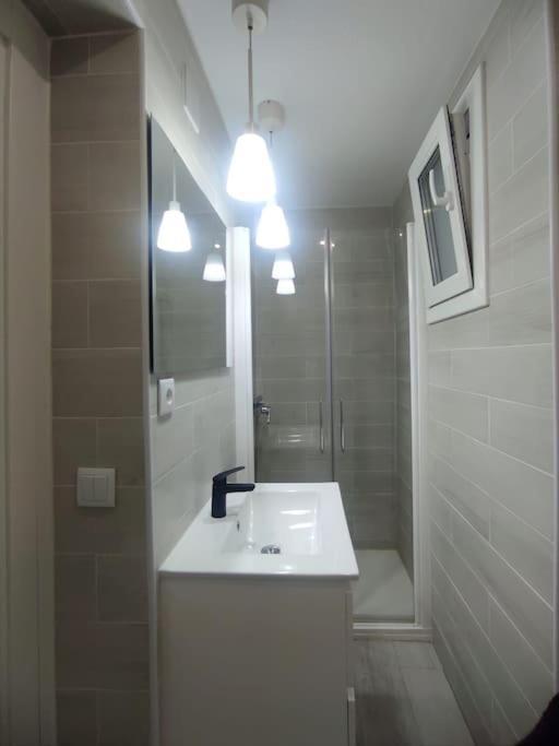 Comfortable Studio In Barrio Salamanca - Bejar Madrid Exterior foto